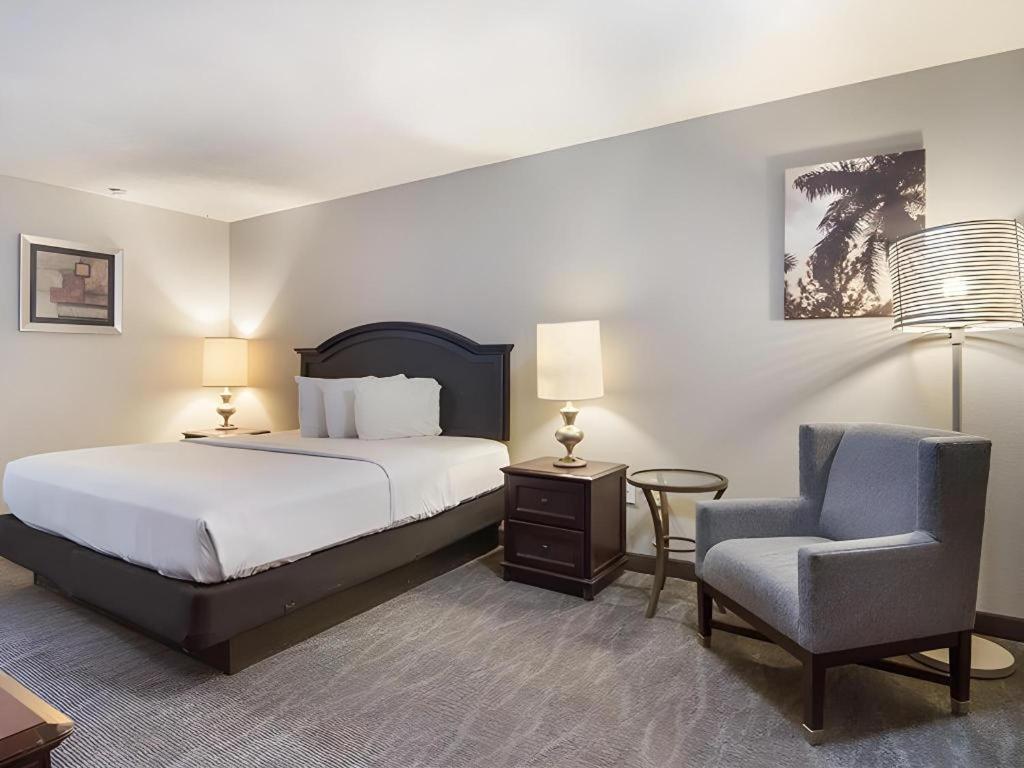 Rodeway Inn Lumberton Ngoại thất bức ảnh